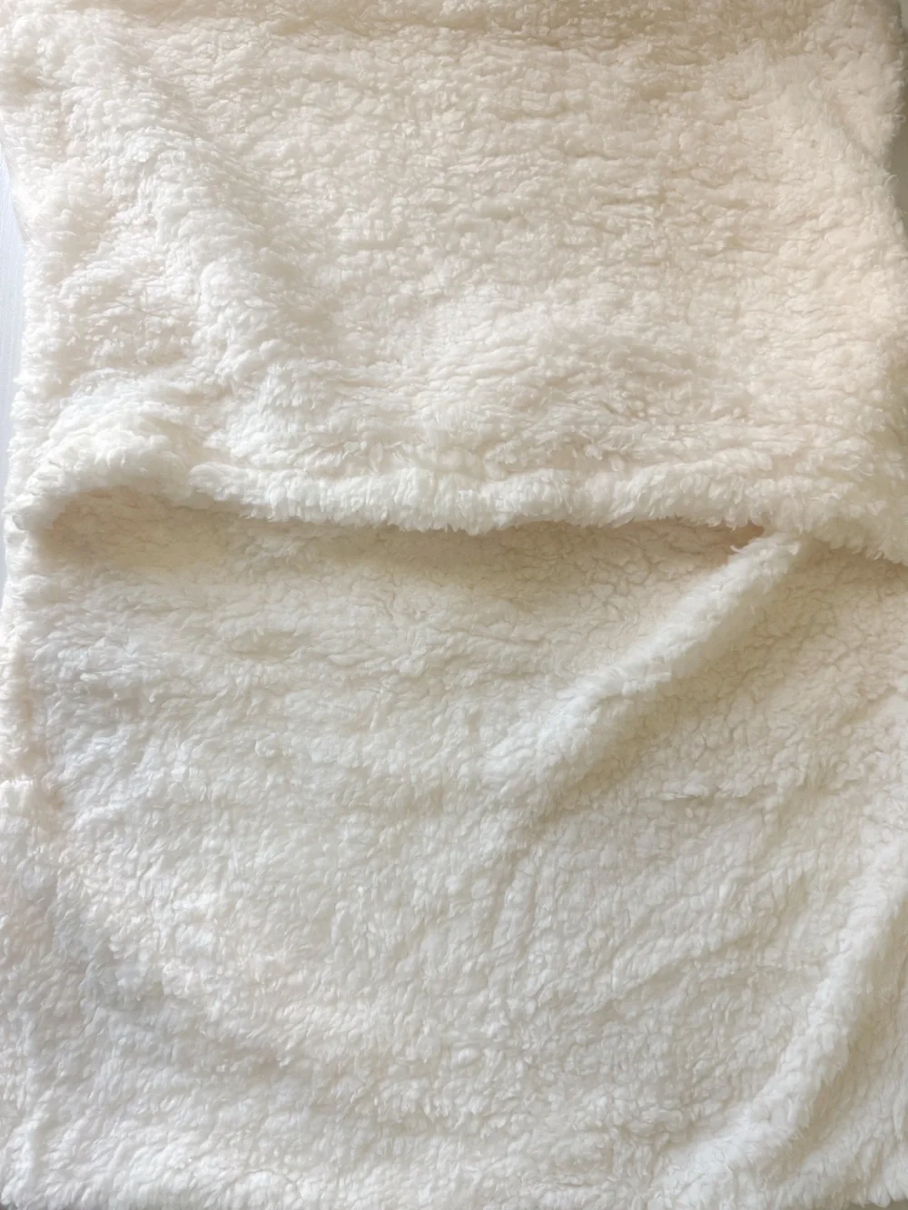 Threshold Target Cream Faux Fur Sherpa Plush Pillow Shams NWOT Cozy Warm Winter